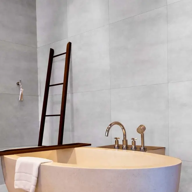 Porcelanato 72x72 Acetinado Retificado Madrid Plata In Cx2,61m Delta
