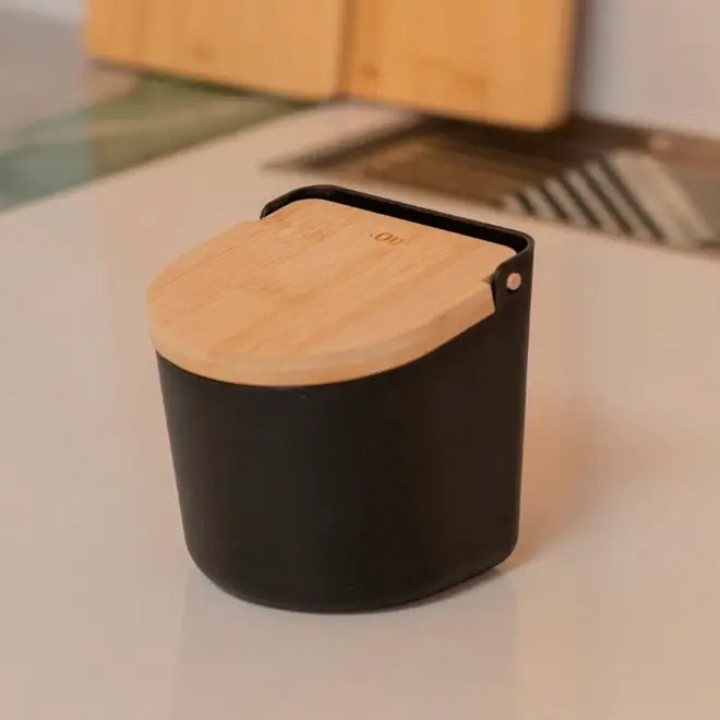 SALEIRO PRETO TAMPA DE BAMBU LUME  OU